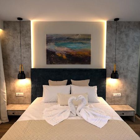 Sami Bayview Apartment Bagian luar foto
